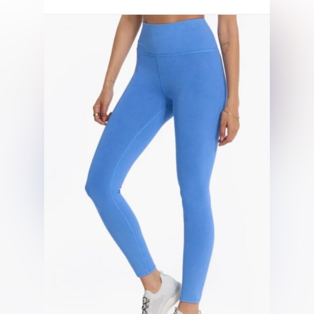 Vuori washed studio legging